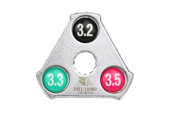 Спицевой ключ BikeHand YC-1A, треугольный, 3,2-3,3-3,5                                                                                                                                                                                                    